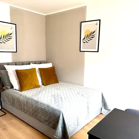 Nahe Rathaus & Dom - 1,5-, 2- Oder 3 Zkb-apartments Im Zentrum アウグスブルク