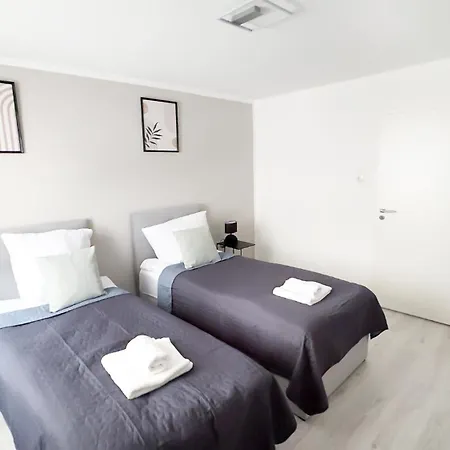 Apartmán Nahe Rathaus & Dom - 1,5-, 2- Oder 3 Zkb-apartments Im Zentrum *